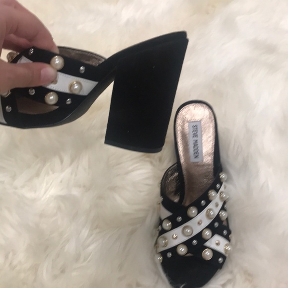 Shoes - Picture 4 of 6